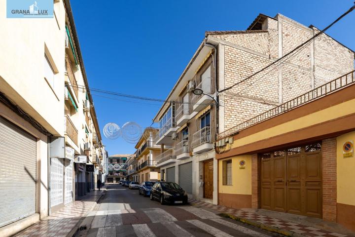 Local comercial en el centro de Albolote photo 0