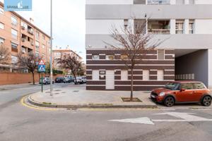 ¡¡¡¡¡ESPECTACULAR LOCAL EN BARRIO PERIODISTAS!!!!! photo 0