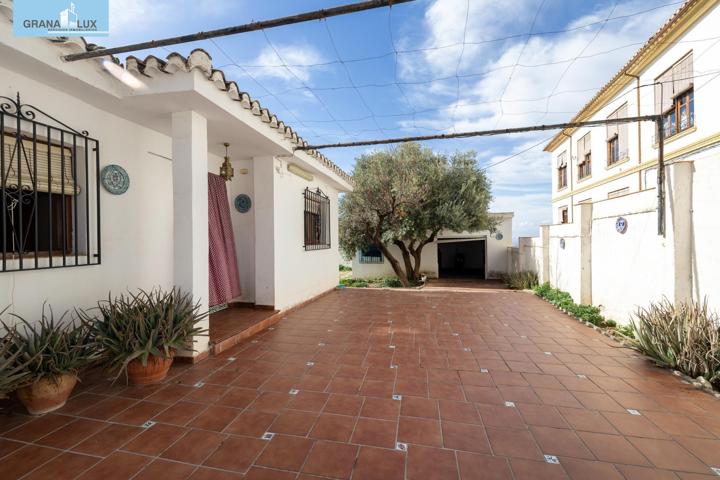 CASA EN PLANTA BAJA CON TERRENO EN ALBAYCÍN photo 0