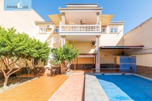 🏡 ¡Espectacular chalet adosado en Santa Fe – Vega de Granada! photo 0