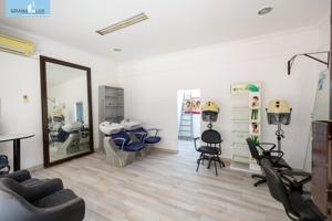 ¡Oportunidad de Inversión en el Barrio del Zaidín! Local Comercial en Venta photo 0