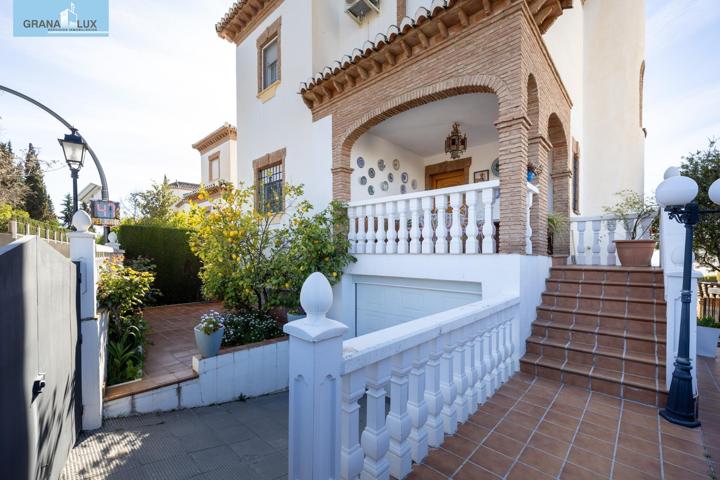 ESPECTACULAR CASA UNIFAMILIAR EN LA ZUBIA photo 0