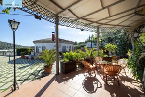 🏡 ¡Espectacular chalet con piscina, jardines y salón de fiestas en Puerto Lope (Moclín)! photo 0