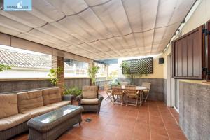 PRECIOSA CASA EN ZONA PARQUE ALMUNIA photo 0
