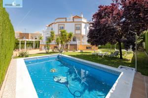 ¡GRAN CHALET EN GOJAR EN URBANIZACION LOS CEREZOS! photo 0