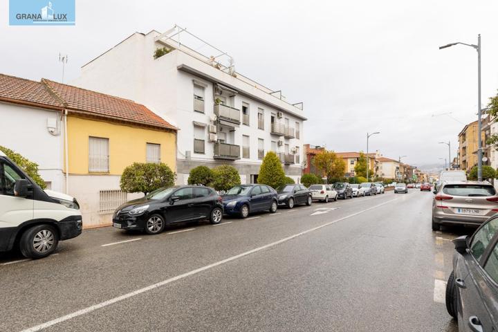 Venta de casa a reformar en Armilla (Granada) photo 0