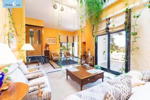 Exclusiva vivienda en El Serrallo con jardín, apartamento independiente y espectaculares vistas photo 0