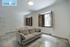 PISO JUNTO A RECOGIDAS photo 0