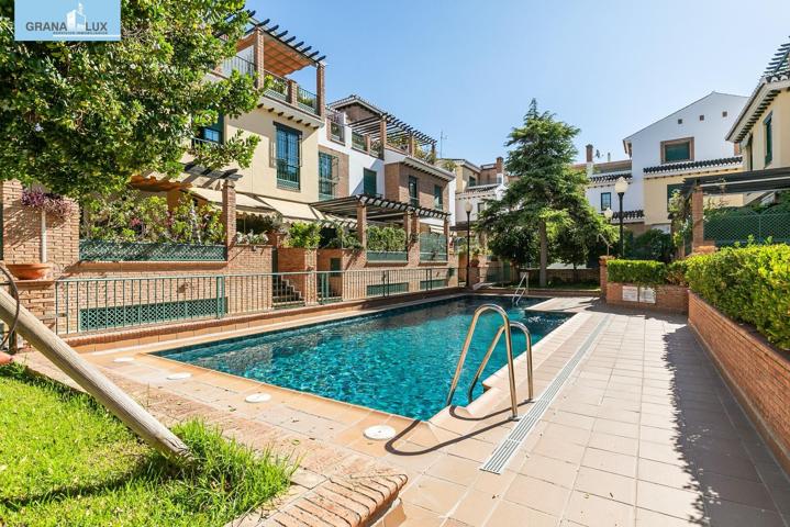 EXCLUSIVA Y ELEGANTE CASA EN NEPTUNO - GRANADA CAPITAL photo 0