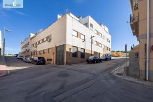 Oportunidad en Las Gabias ; Vivienda lista para entrar a vivir. photo 0