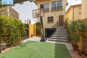 Exclusiva casa independiente en El Chaparral, Albolote. Una joya en una de las zonas más demandadas. photo 0