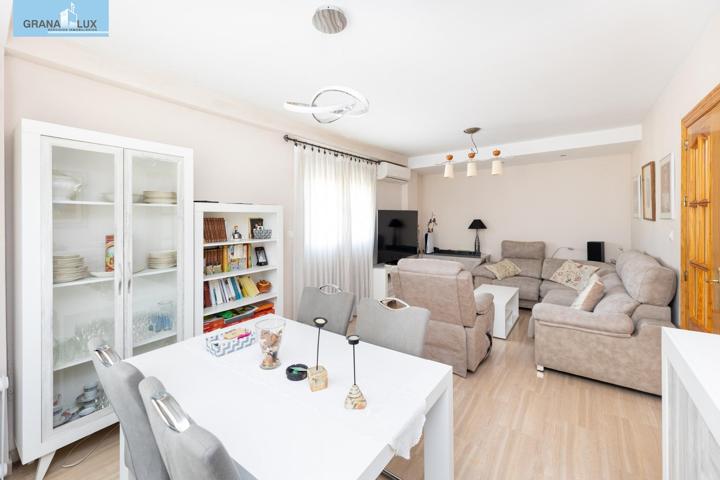 ¡VIVIENDA EN ESQUINA EN LAS GABIAS! photo 0