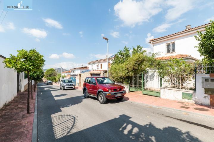 Chalet a la venta en Monteluz photo 0