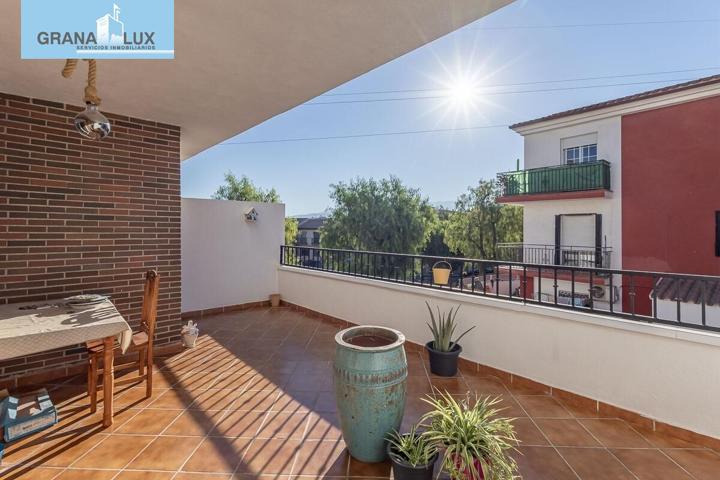 Tu nuevo hogar en Las Gabias junto al metro — prácticamente a estrenar photo 0