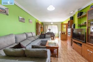 BONITA CASA ACIENDO ESQUINA EN CALLE GOYA (ARMILLA) photo 0