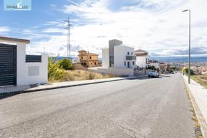 TERRENO A LA VENTA EN PELIGROS photo 0