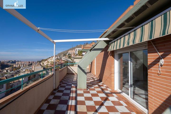 ÁTICO EN ZONA CTRA. SIERRA. VISTAS DESPEJADAS. GRAN TERRAZA Y GARAJE. photo 0
