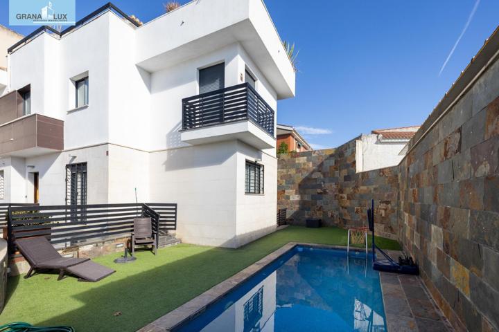 Exclusiva casa en Huetor Vega photo 0