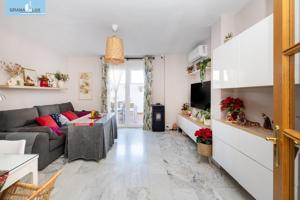 MARAVILLOSA CASA A POCOS MINUTOS DEL CENTRO DE LA ZUBIA photo 0