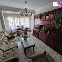 PISO SITUADO EN BUENA ZONA, CON 4 DORMITORIOS Y 2 BAÑOS PARA ENTRAR A VIVIR photo 0