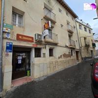 SE VENDE CASA EN EL CENTRO DE MALUENDA DE 3 PISOS INDIVIDUALES MAS CORRAL photo 0