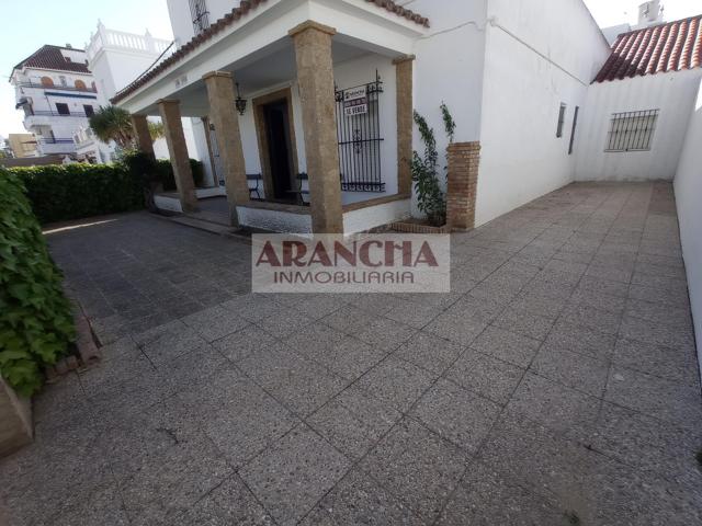 REF A01349, MARAVILLOSO CHALET EN CENTRO-PLAYA REGLA photo 0
