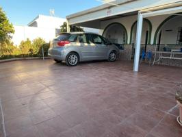 CASA BAJA EN TRES PIEDRAS EN VENTA EN CHIPIONA photo 0