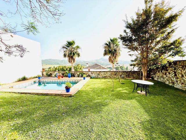 INCREIBLE CHALET EN SAN GARCIA photo 0