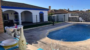 ESPECTACULAR CHALET EN VEGA DEL GOLF CON PISCINA Y ZONA DE OCIO photo 0