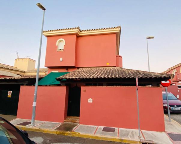 Adosado en el Mayorazgo photo 0