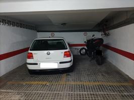 SE VENDE DOS PLAZAS DE GARAJE EN EL CENTRO. photo 0