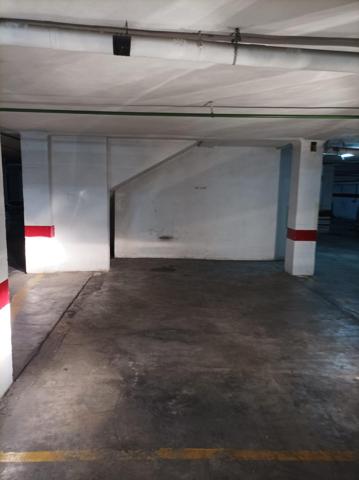 SE VENDEN DOS PLAZAS DE APARCAMIENTPO EN EL CENTRO photo 0