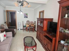 SE VENDE PISO EN EL CENTRO JUNTO A PASEO MARÍTIMO photo 0