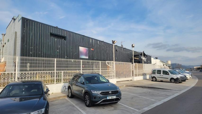 Nau Industrial en venda a Igualada – Alta rendibilitat i possibilitat de divisió photo 0