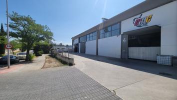 Nau industrial en venda al Polígon d’Igualada - 720 m² en planta baixa, amb pont grua i oficines photo 0