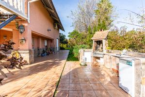 CHALET INDEPENDIENTE UGENA photo 0