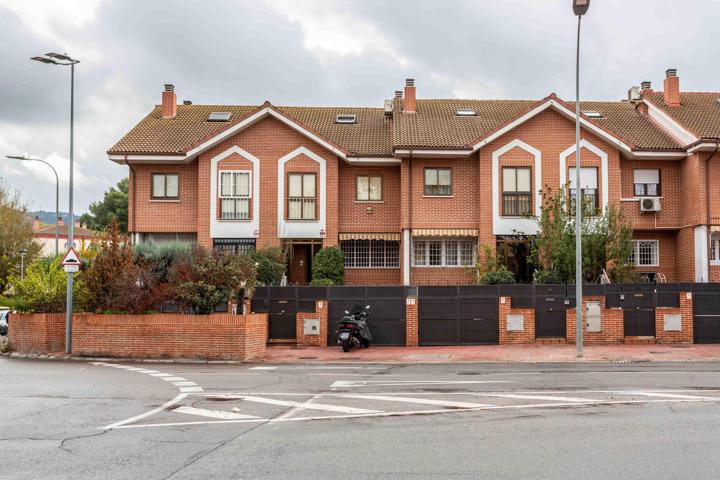 Precioso Chalet de 5 habitaciones en Alcala de Henares photo 0