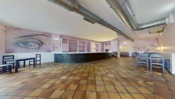 LOCAL COMERCIAL EN TORREJÓN DE LA CALZADA photo 0
