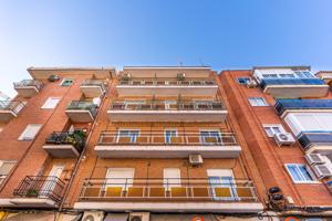 Piso de 4 dormitorios con 2 Terrazas y Trastero photo 0