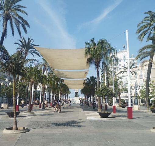 ¡ Vive en el corazón de la ciudad con vistas únicas! photo 0