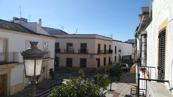 ESPACIOSA Y BONITA CASA EN EL CENTRO DE JEREZ.... photo 0