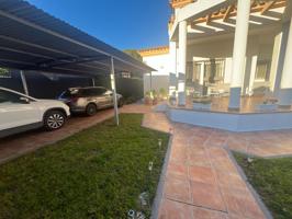 SE ALQUILA CHALET EN LOS PINARES DE LA PLAYA DE LA PUNTILLA photo 0