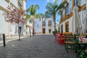 OPORTUNIDAD EN EL CENTRO DE JEREZ; 2 HABITACIONES Y ASCENSOR photo 0