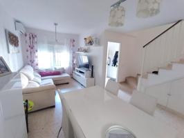 ADOSADO EN VENTA EN PICADUEÑA photo 0