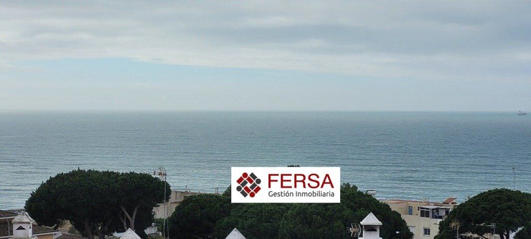 ADOSADA CON VISTAS AL MAR EN URB. FUENTEBRAVIA photo 0