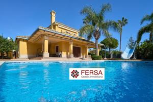 FERSA INMOBILIARIA COMERCIALIZA GRAN CHALET EN URBANIZACION VISTAHERMOSA photo 0