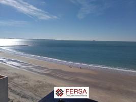 ¡Ático con Vistas al Mar en Fuentebravía, Cerca de la Base de Rota, sin Amueblar y a pie de playa. photo 0