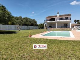 GRAN CHALET CON PISCINA PARA ALQUILER ANUAL photo 0