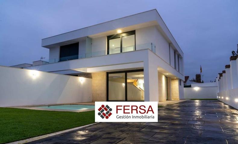 FERSA INMOBILIARIA VENDE EN EXCLUSIVA CHALET PAREADO CON PISCINA PRIVADA photo 0