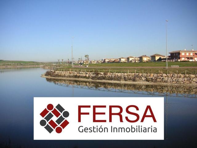 ADOSADO EN VENTA JUNTO AL LAGO DE TORROX photo 0
